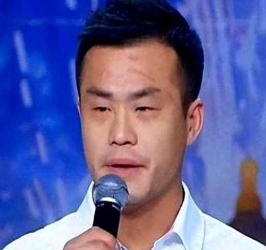 “你好好改造，一切等你出狱后再说！”2000年时，20岁的陈家俊因一时冲动而犯下