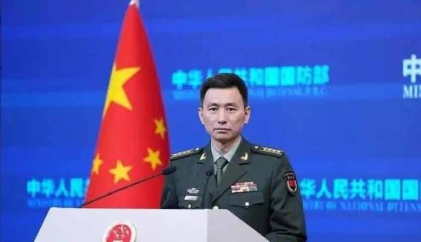 中国有必要公开告诫所有国家，谁若敢打击中国大陆本土目标，不管由何处发起攻击，中国