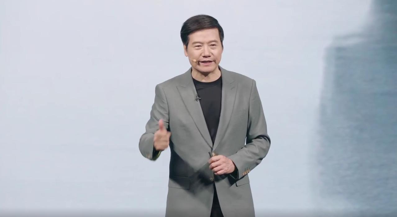 雷军又开启了煽情！7月30日，在小米澎程技术发布会上，小米集团董事长雷军在发