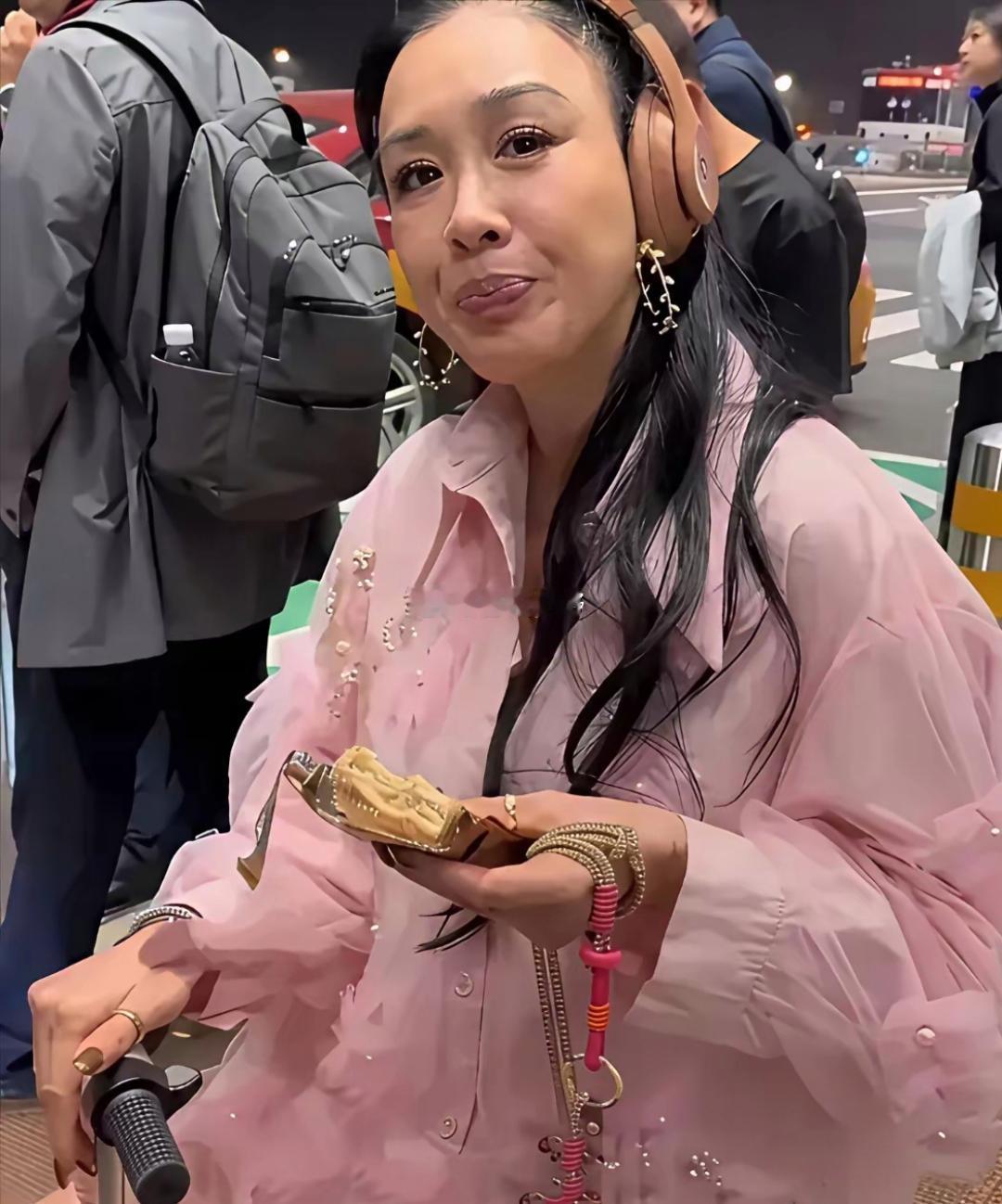 钟丽缇没开滤镜的样子，太真实了，这就是她最自然的状态​​​