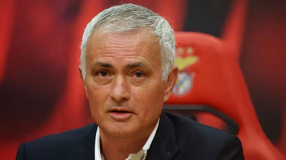 穆里尼奥：“意大利足球的水平下降了。对我来说，意甲联赛里没有顶级球员。我非常尊重