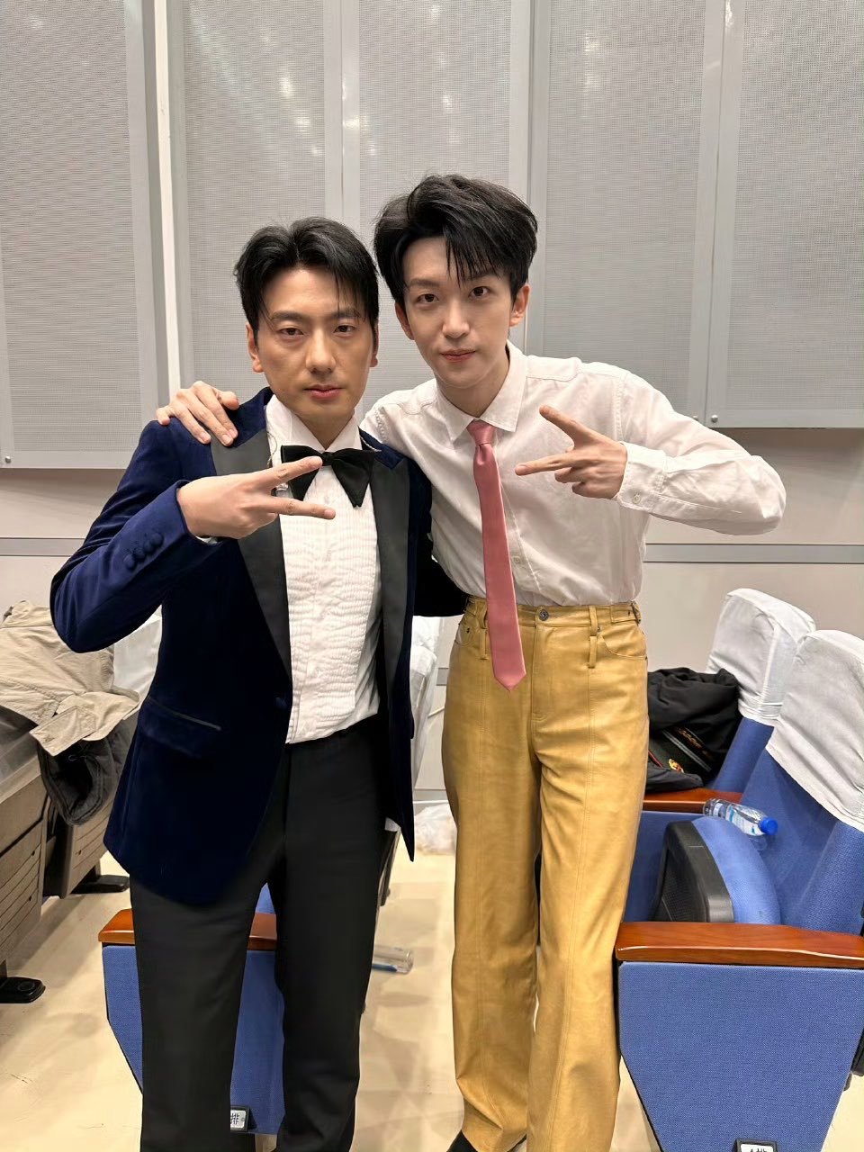 海来阿木要去黄子弘凡演唱会海来阿木预告要去黄子演唱会耶