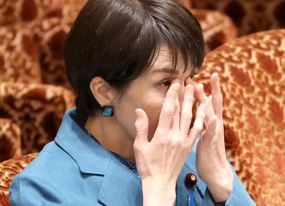 日本地震7.7级，没人派救援队，为啥连句重话都没有。那天下午四点多，三陆外海晃