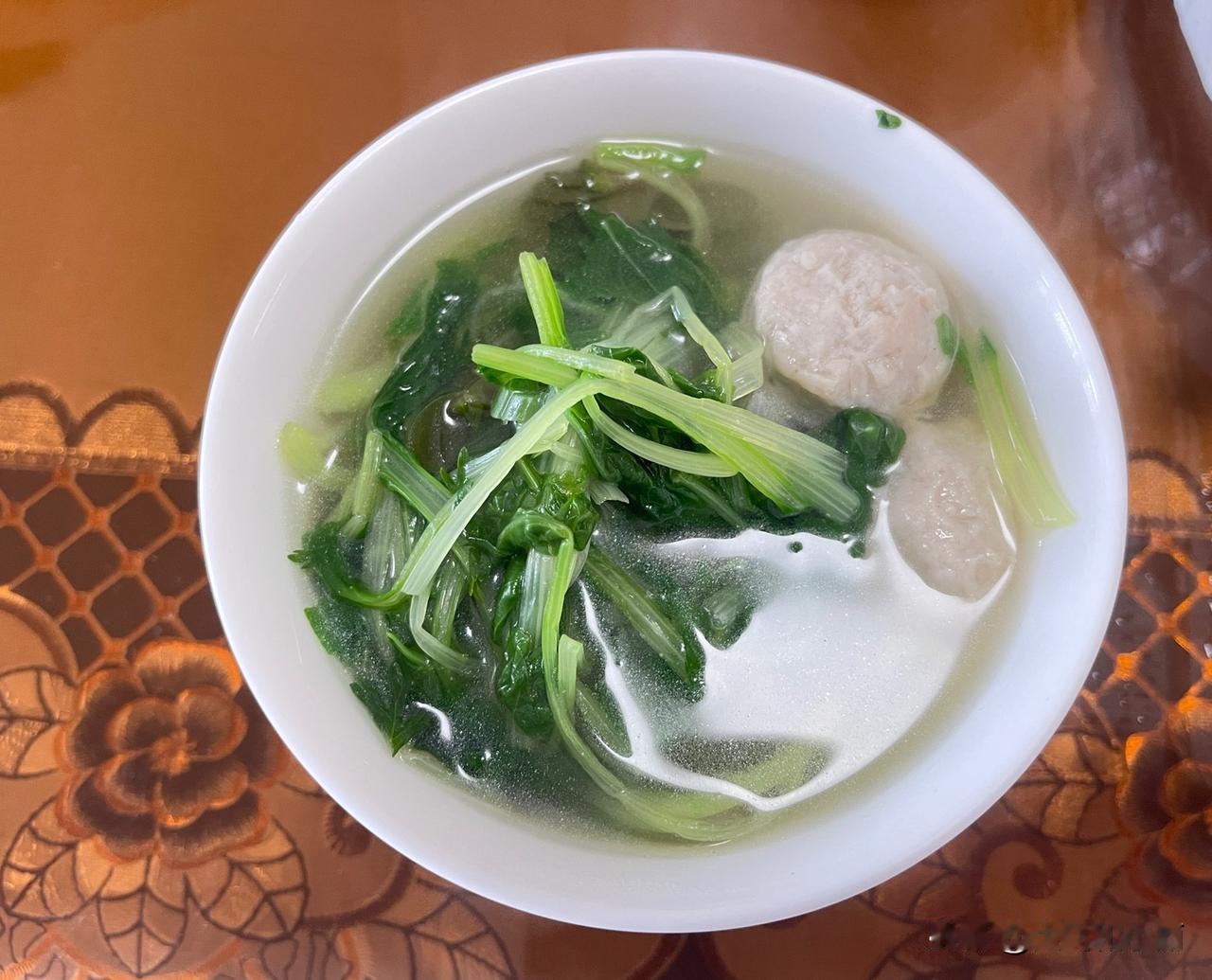 放心菜，正在成为普通人的刚需，如今越来越多人发现，好好吃一口安心的菜，居然成了一