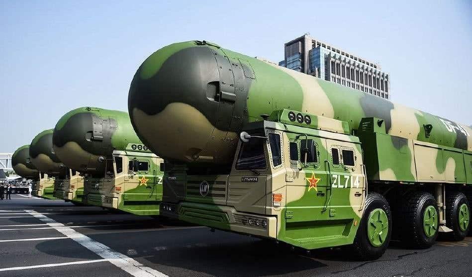 开始了！美国和俄罗斯针锋相对！美国国防部最近又在整景了。他们发了份年度军力报