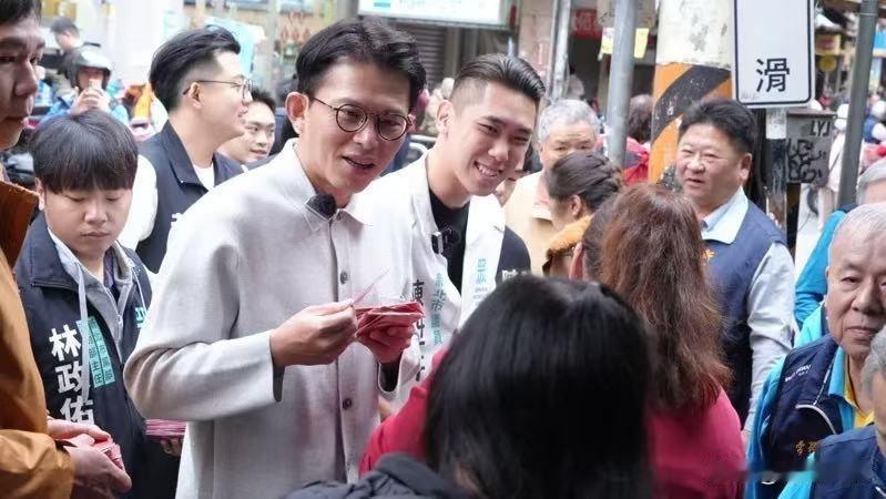 韩国瑜将军购案列优先项目黄国昌：理性审查针对韩国瑜提优先审查防务议题，民众