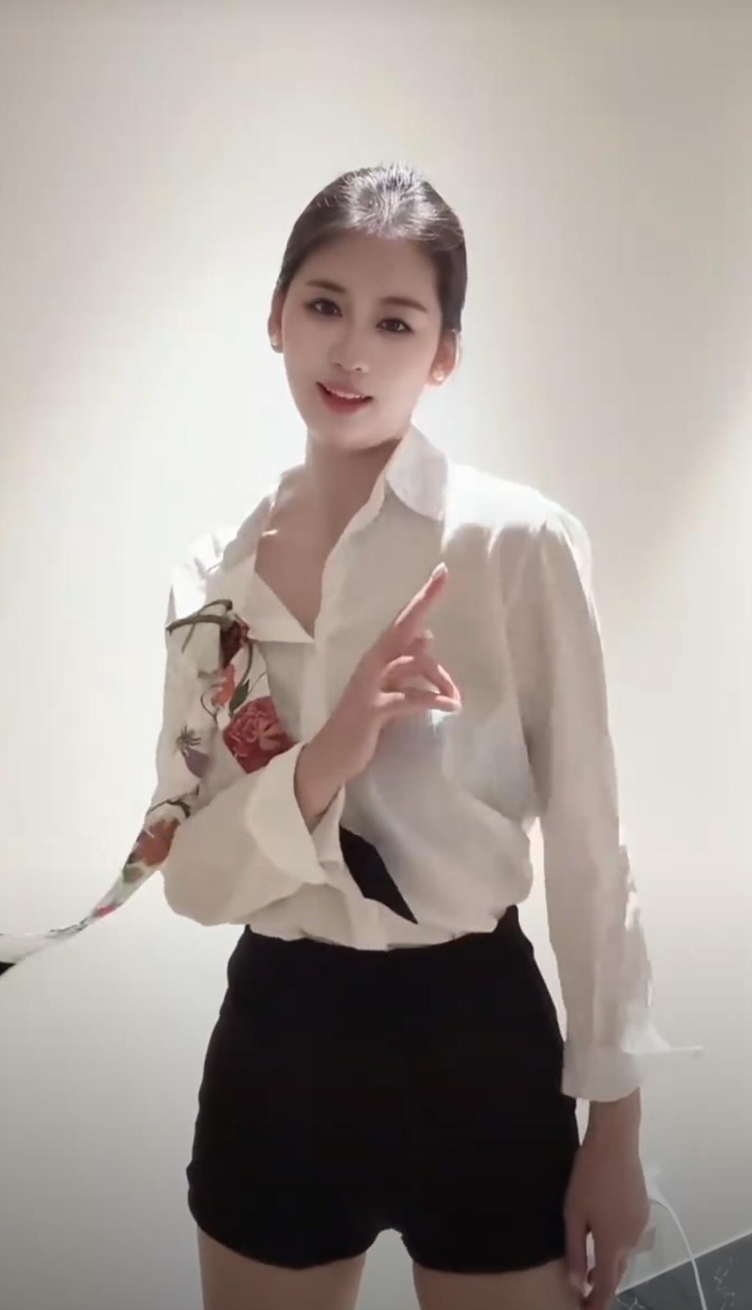 美丽动人！