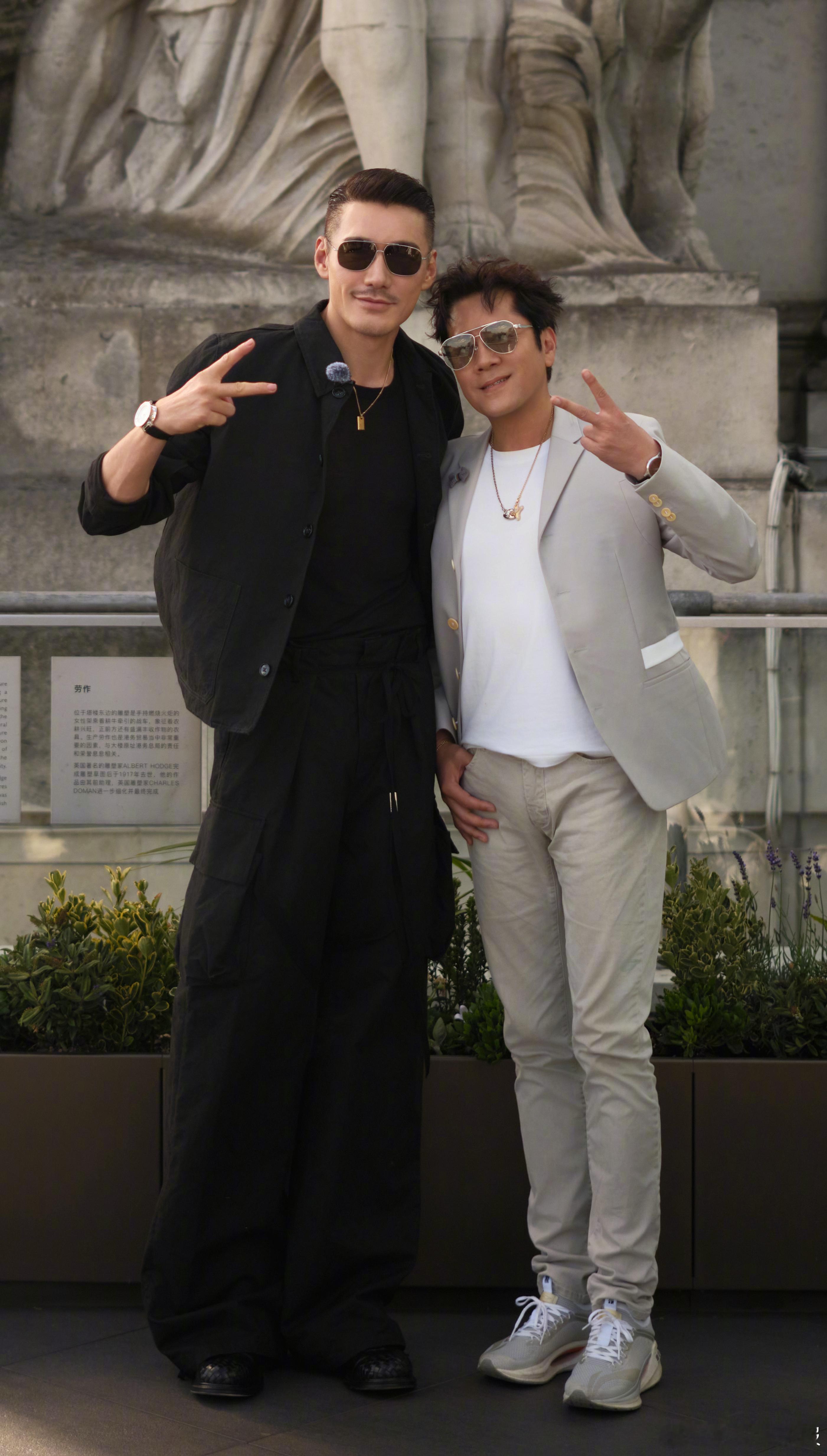 蔡国庆生日愿望是让胡兵跳扫腿舞蔡国庆的生日愿望也太懂网友了！平时网速不慢的他，居