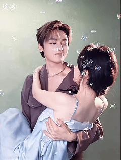 做侯明昊的女主都不用下地做侯明昊的女主也太爽了，全程被抱被宠不用走路，姿势还超优