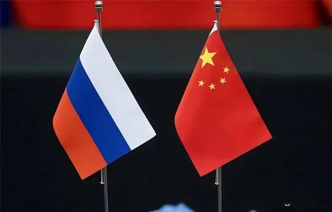 在辽宁号航母战斗群沿着琉球群岛海域北上以后，中俄两国共计9架军机在日本海上空航行