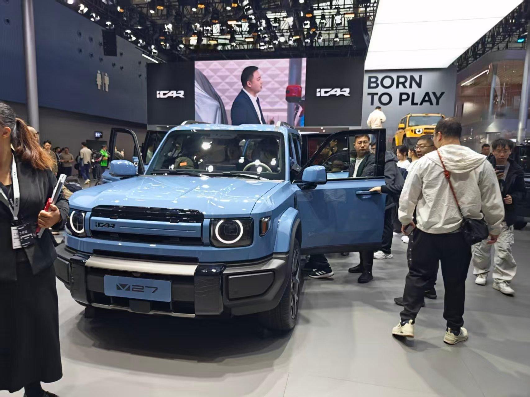 广州车展大家有看到自己喜欢的车吗！刚看了iCARV27的首秀，展台火的简直人挤