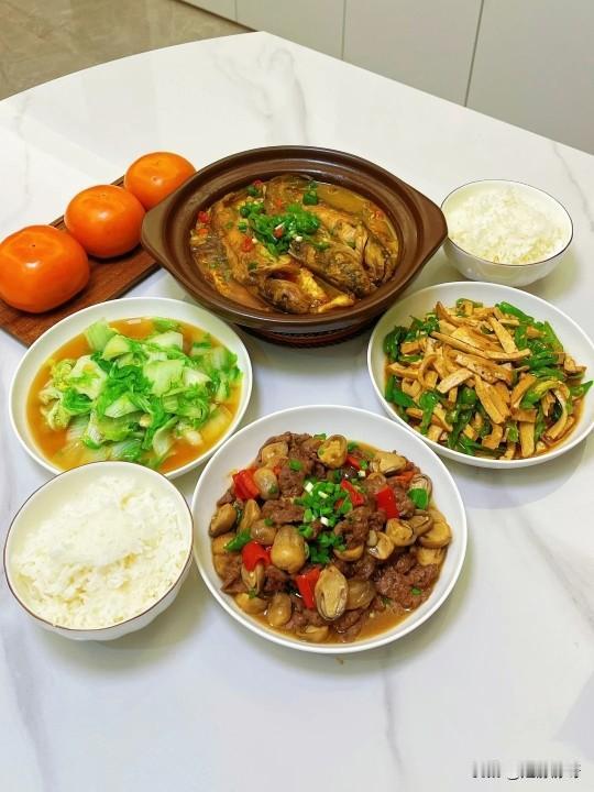 老公说我们家的午餐，超过大多数家庭，让我发到网上问问，是不是这样？