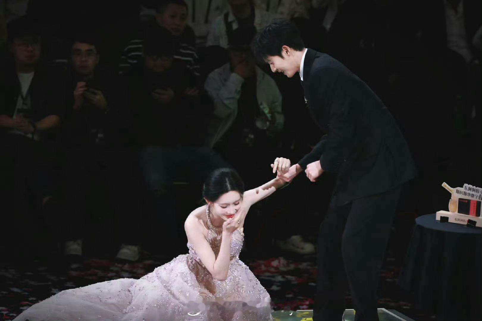 孟子义摔出了神图🥺