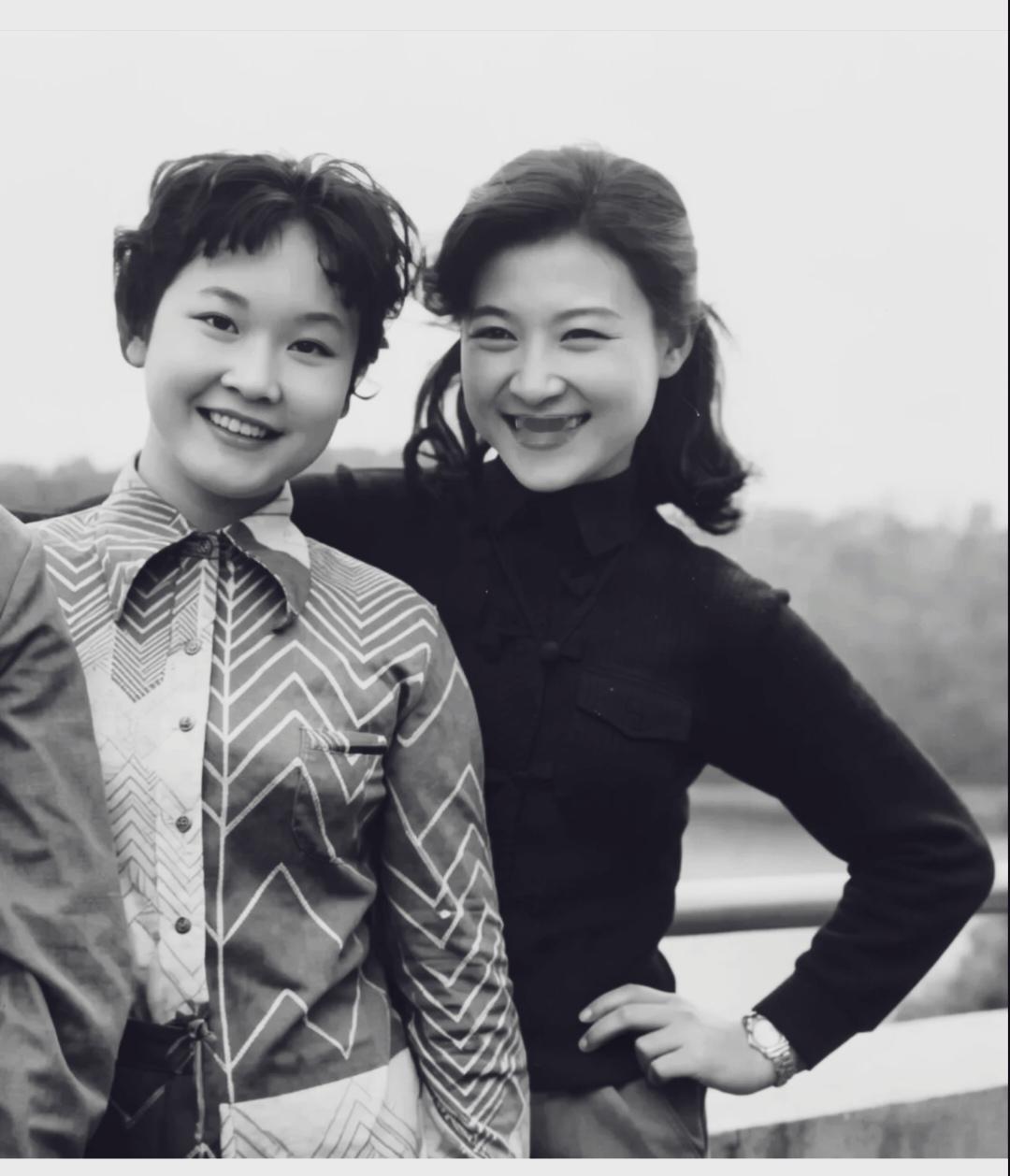 80年代王馥荔老师与李谷一老师！都是纯天然大美女！王馥荔