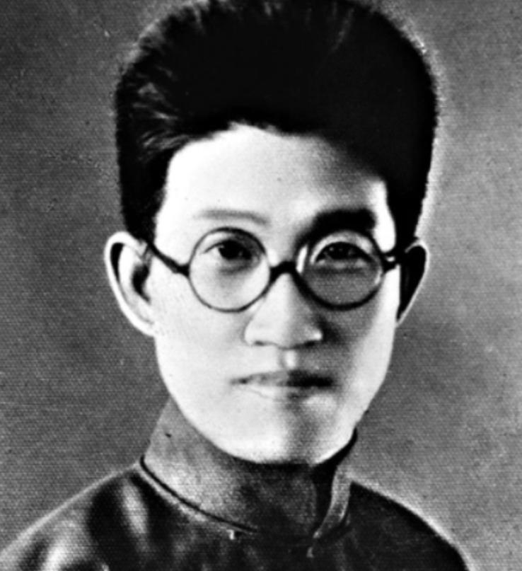 1941年，抗联二号人物魏拯民因叛徒出卖，身负重伤，牺牲的前一天清晨，在洗完脸后