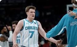 黄蜂队3位新星宣告重建进入正轨:1、榜眼布兰登米勒，他身高2米01，今天在和