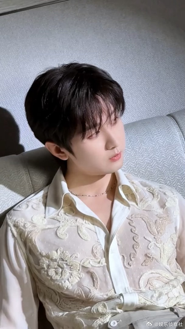 成毅满满的少年感～