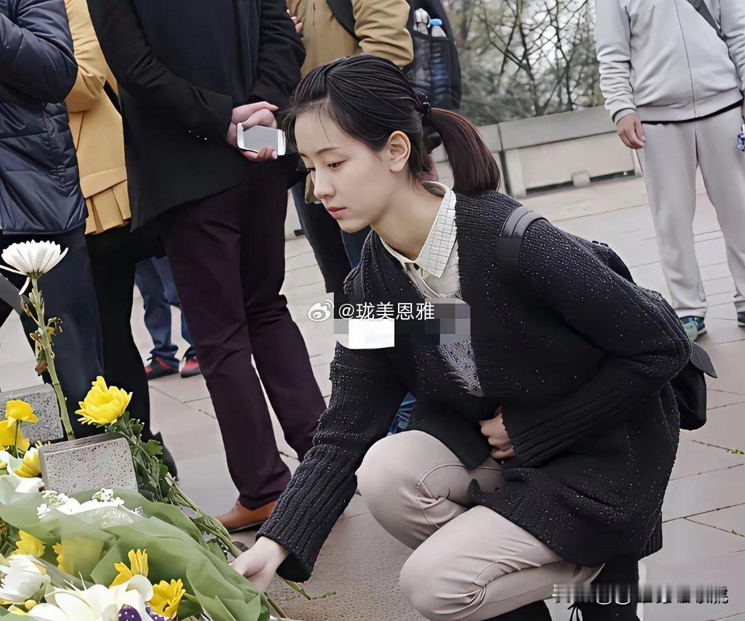 事实证明，人不可貌相，以前相貌平平的女孩子，现在已经是一线明星！
