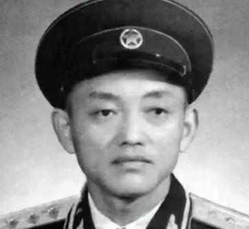 1951年，志愿军91团1100人，被三万敌军死死围住。没粮食、没水源、没援