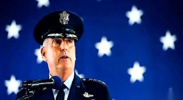 有件事儿，很多人可能都快忘了。96年，人家两艘航母直接开到咱们家门口耀武扬威。