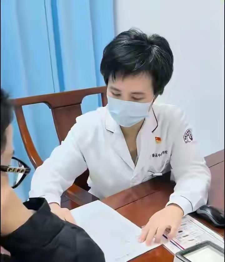 20岁女子隐私部位已经60岁了！医生：立刻停止这个描述听起来像是一个医疗或健康