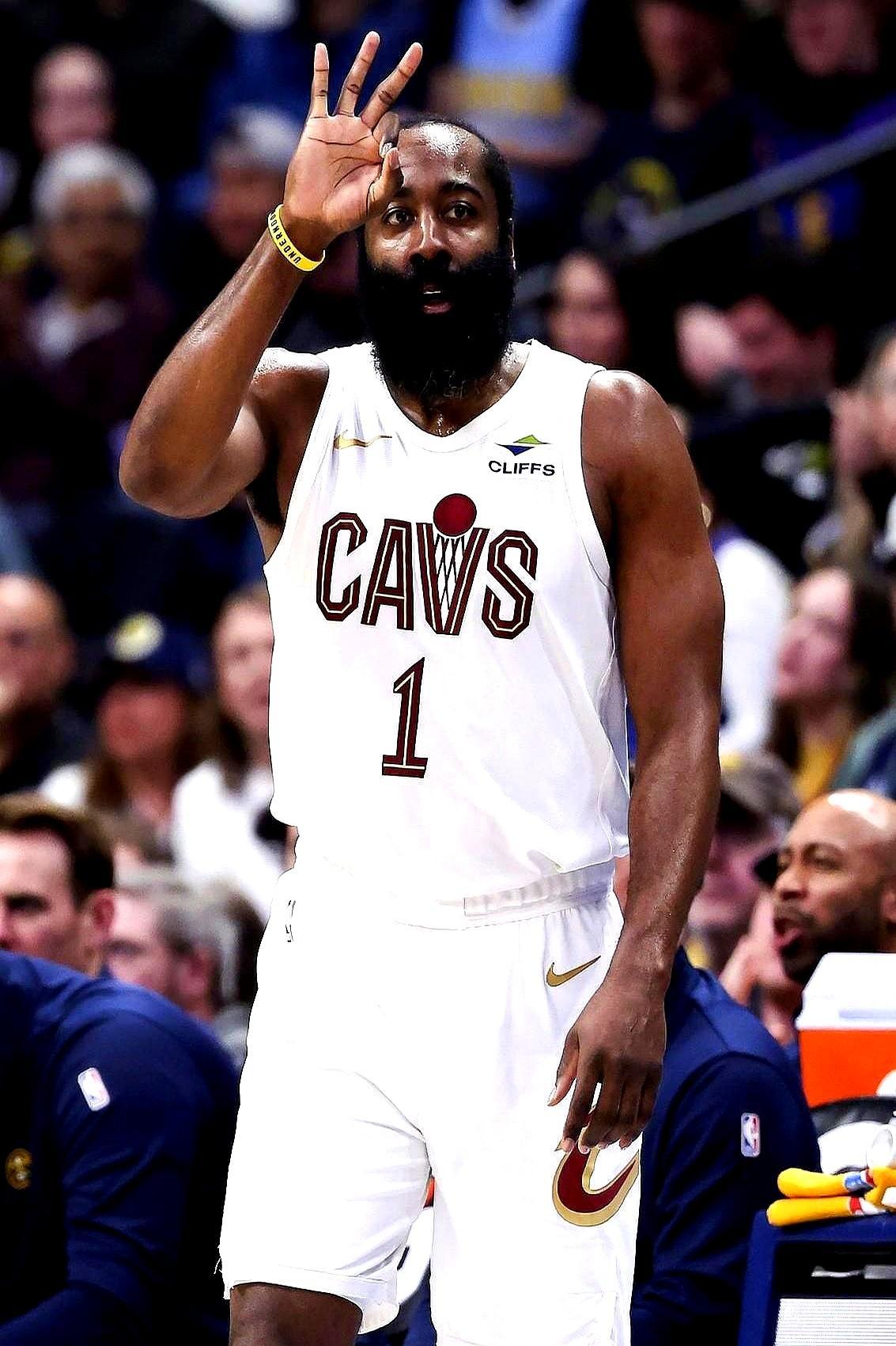 场均2盖帽的防守怪物回来了，哈登的助攻数据彻底压不住了，东部这天要变了。你