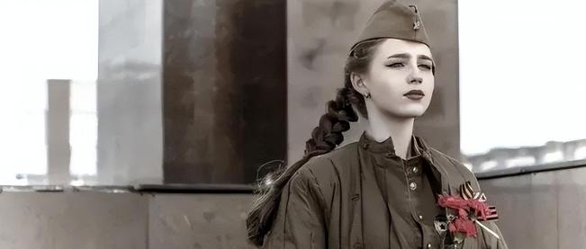 苏军宁可战死7.8万人也要攻占柏林，因为只有打下柏林，哪怕苏联亡国了，二战主力依