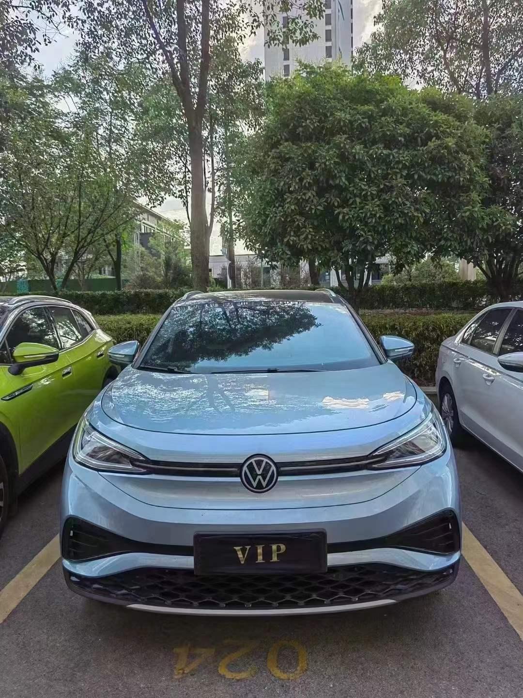 二手车别光盯着新车价格！这几种“捡漏思路”90%的人没想过 这段时间逛车市，