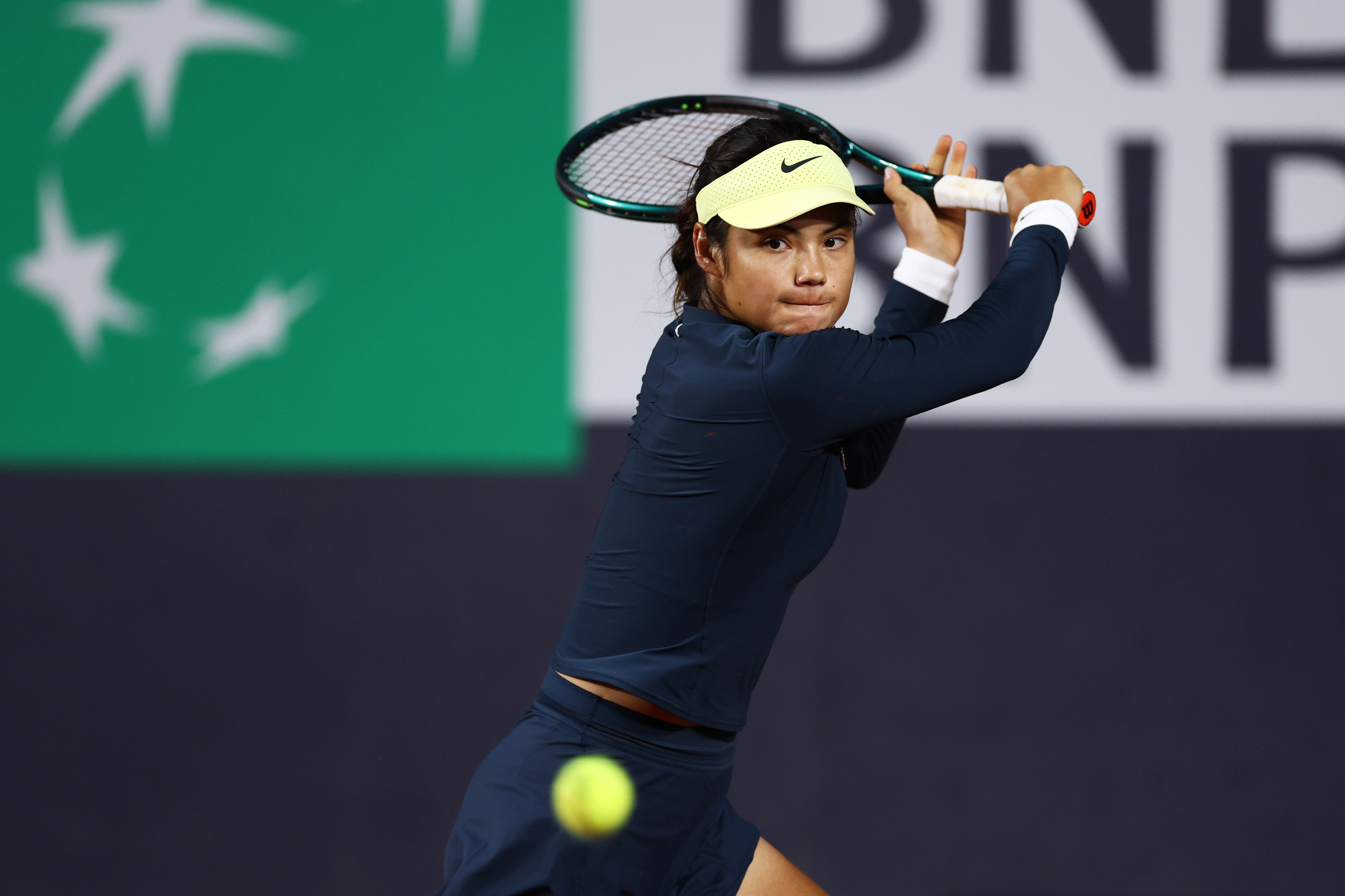 拉杜卡努罗马首战三盘过关✅WTA1000罗马站首轮，拉杜卡努虽然在第二盘错失发球