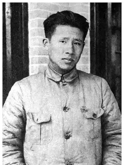 1942年，廖承志被捕入狱，拒绝招供之后，敌人决定将他枪毙，没想到，他一句话竟让