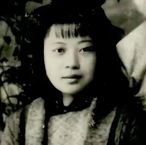 血色傲骨：被日军残忍迫害的黄美英，临终一吼震碎敌胆1945年，日军轮奸了黄