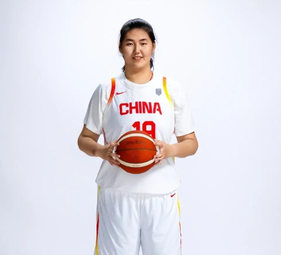 听说张子宇被宫鲁鸣练的进医院了，宫指导那么小的孩子，而且都是女孩子，刚打过亚洲杯
