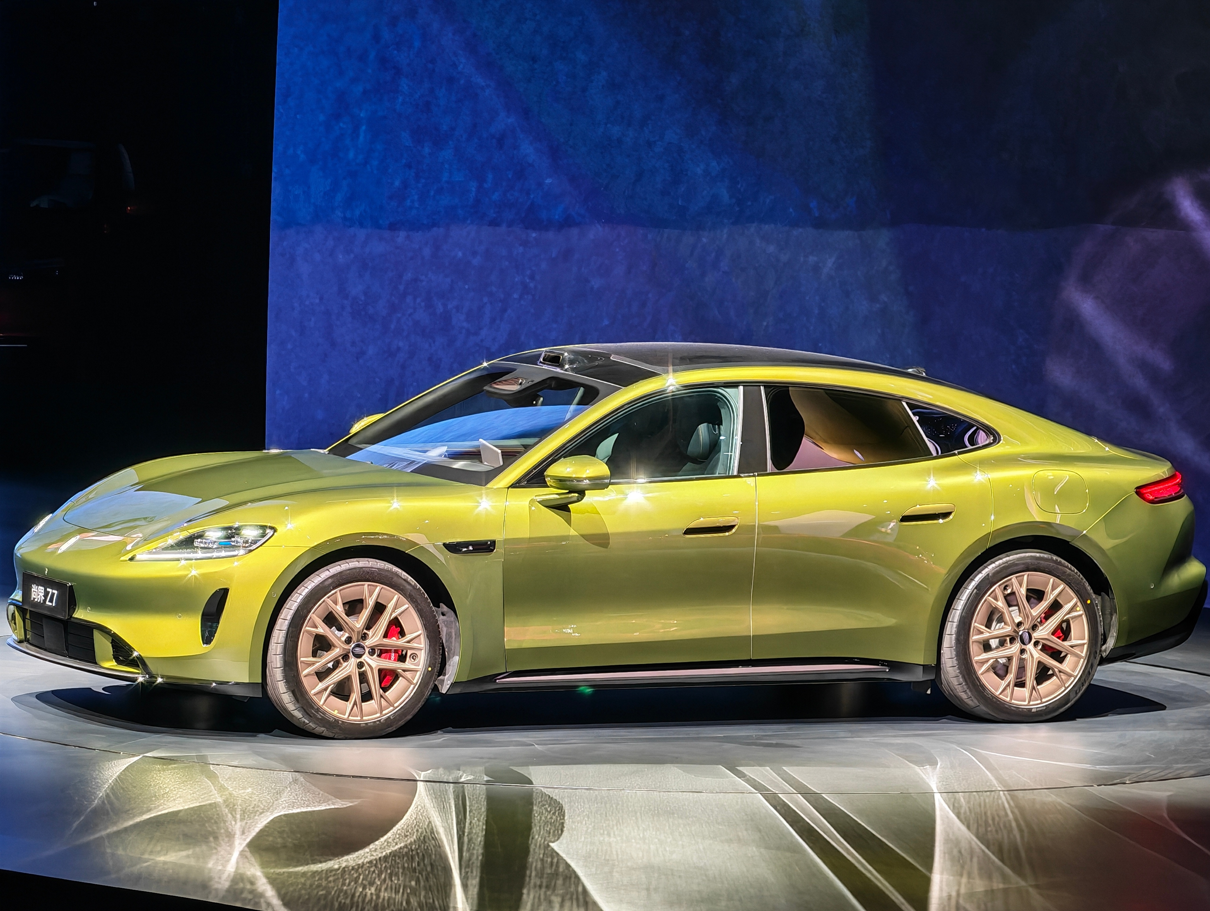 尚界Z7跟预想的一样，尚界Z721.98万元起，Z7T贵一万，起步就是关