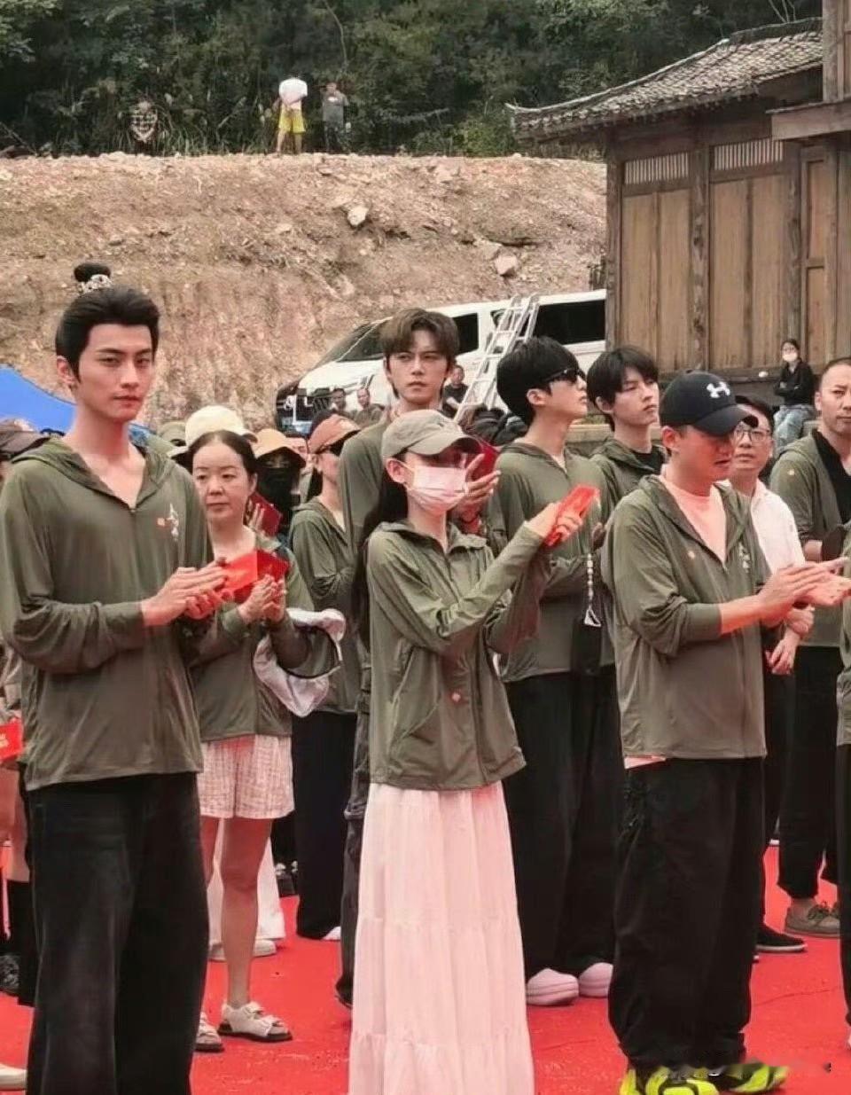 7月11日，宋祖儿《表妹万福》开机！如果说《折腰》《无忧渡》播出只能算是她没事