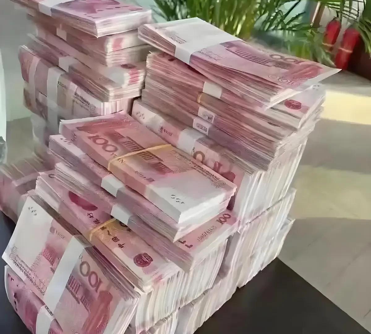 问大家一个问题，假如在你老了以后，遗产有100万，你有一儿一女，怎么分？实话实