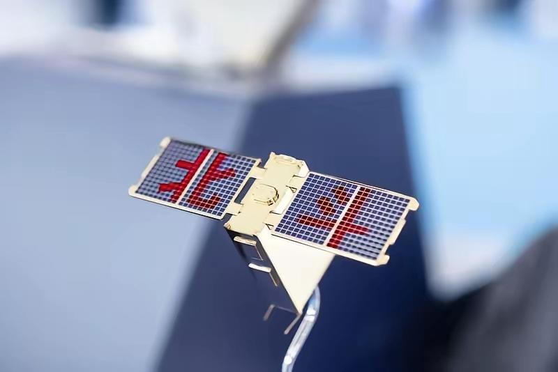 北斗没顶住！南京回应卫星定位失灵:北斗和GPS被精准干扰和压制19号当天，南京