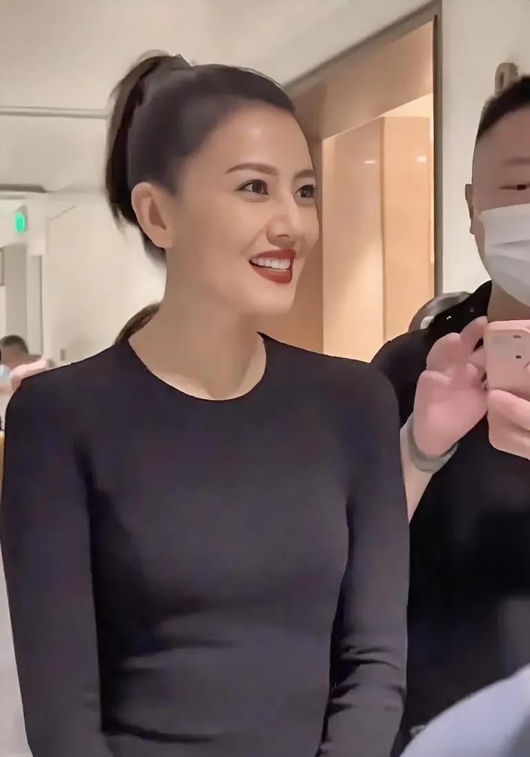 越来越有韵味了——高圆圆