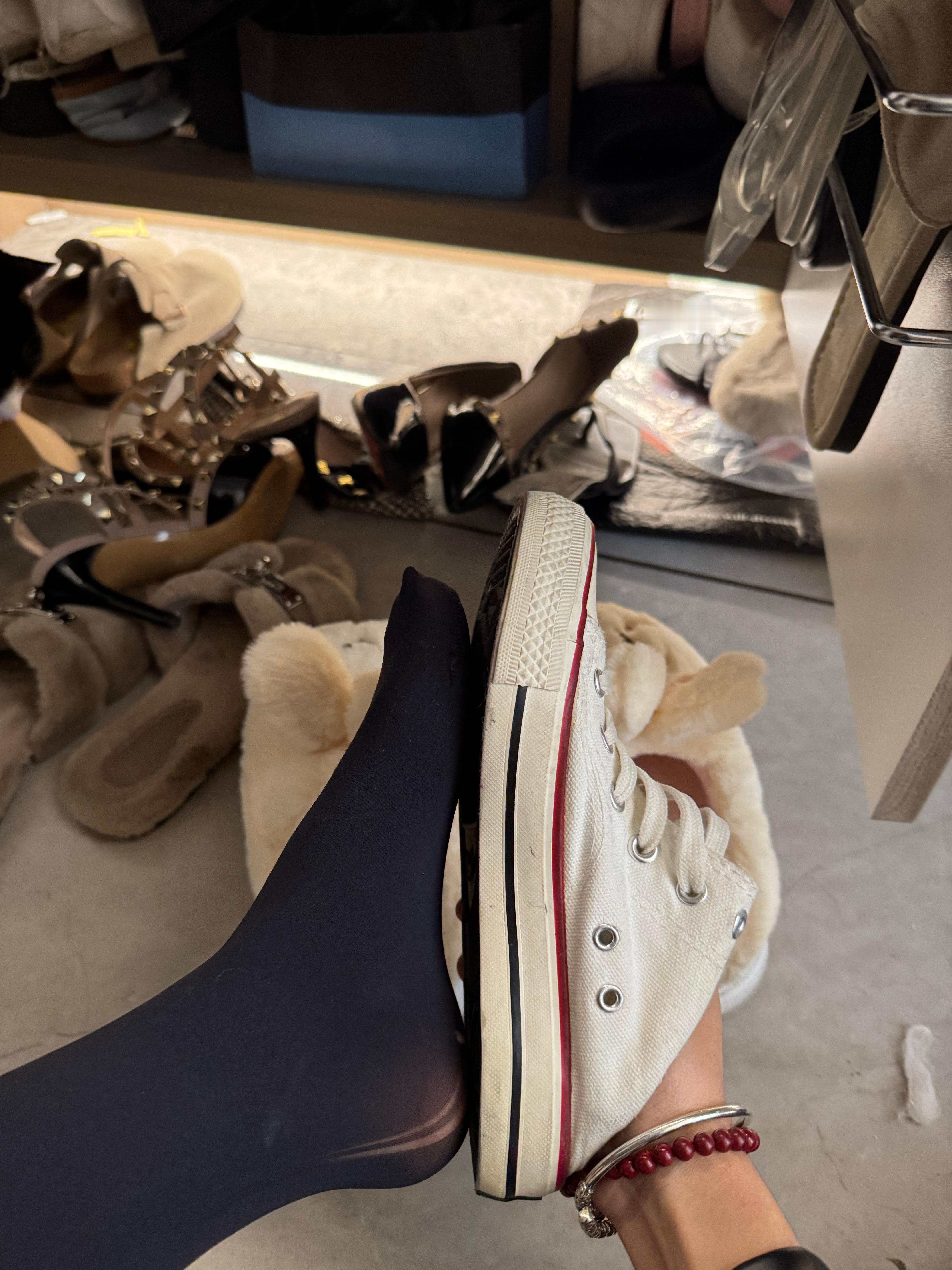 36码的脚买了双37码的鞋（想着冬天穿厚袜子买大一点）告诉我这是啥意思