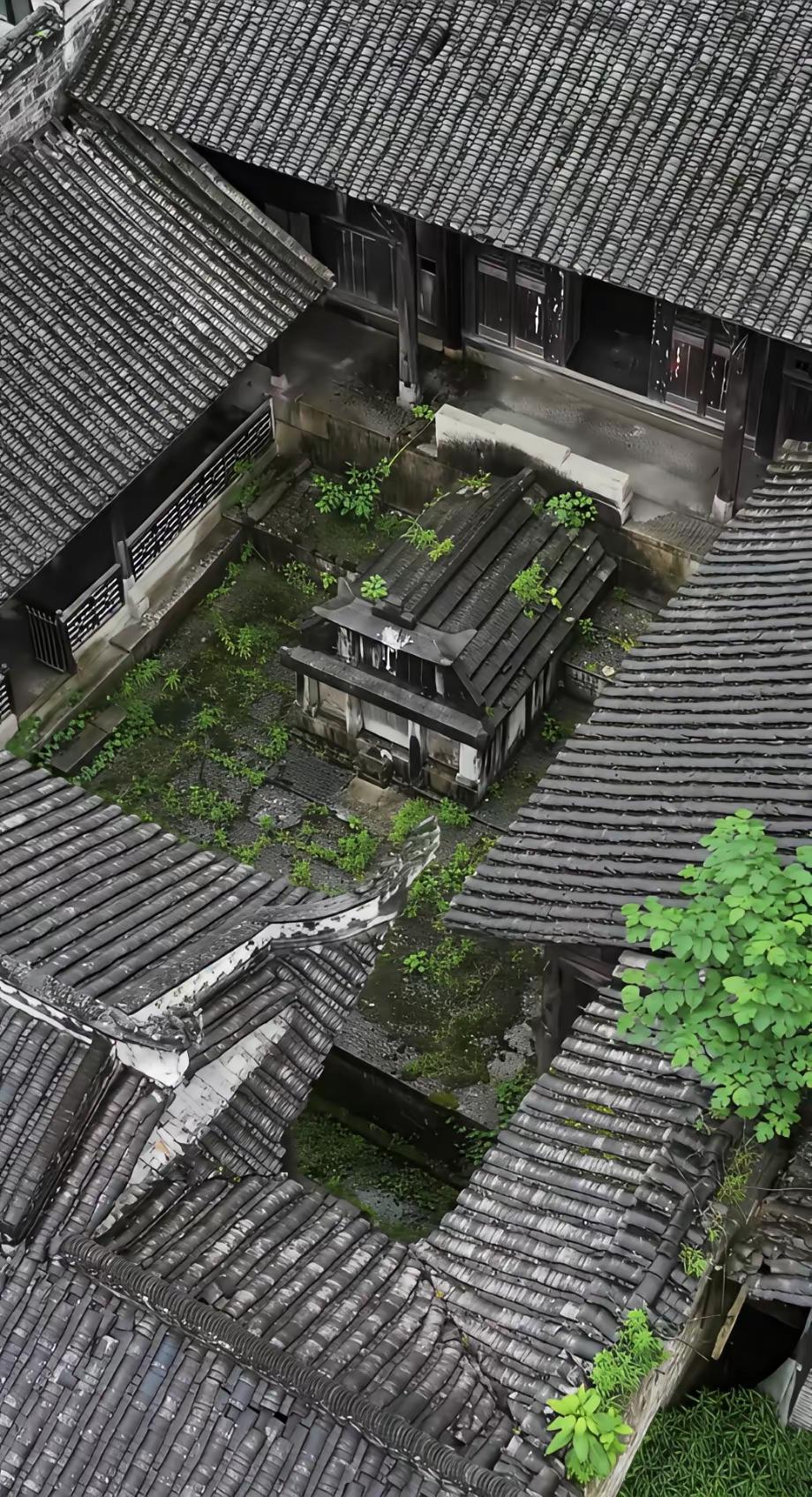 贵州正安绝世奇观！四合院中藏有古墓，衣食住行同住百年，你敢来住一晚吗？