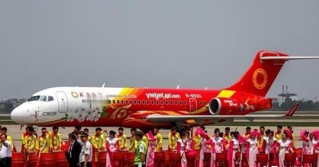 路透社：越南越捷航空不再续租中国商飞C909飞机！这才刚飞满半年，越捷航空就跟中