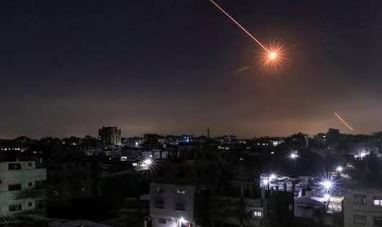 伊朗实力也太恐怖了，直接精准打击巴林麦纳麦市中心皇冠假日酒店。还真不是胡乱打，而