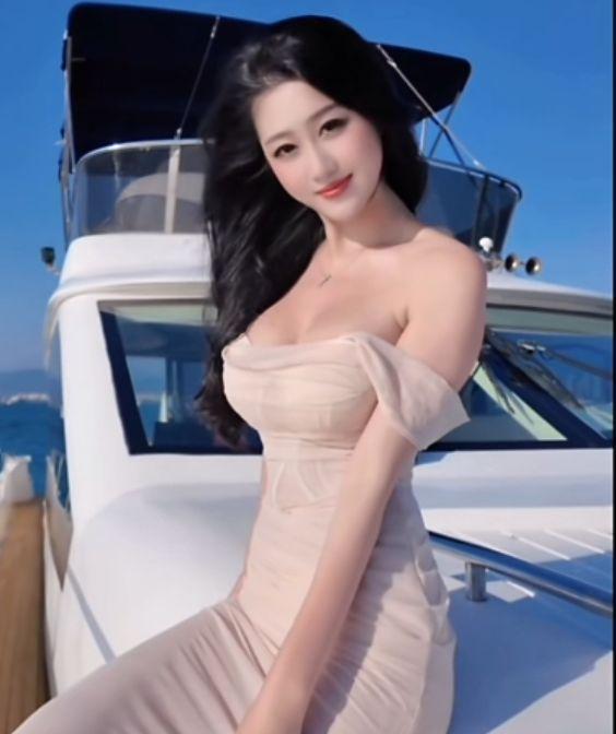 男人睡不着都不会告诉你的秘密1.男人很享受被女人抱在怀里的感觉他爱你的时