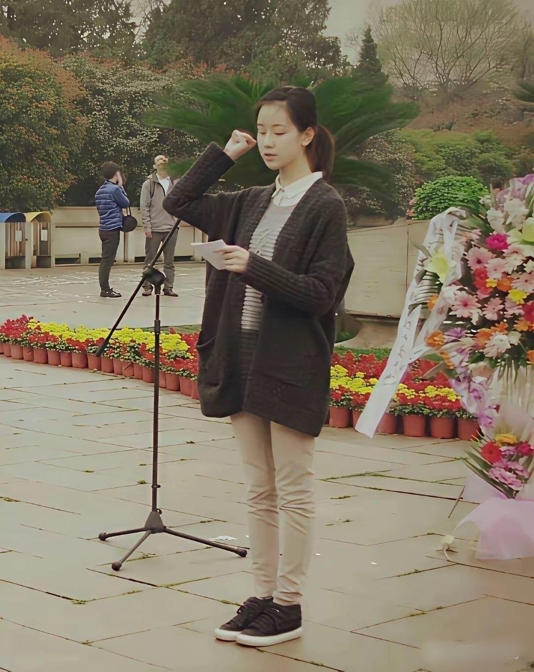 据说这是陈都灵素人时期