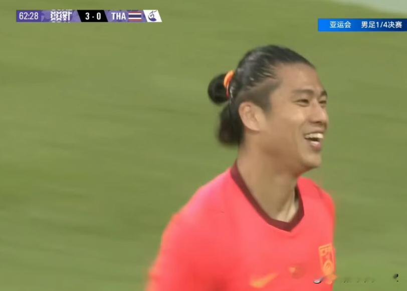 3-0了，你敢信，U23男足面对泰国队，全场不落下风这个状态打下去指不定有个牌子。9月30日半决赛面