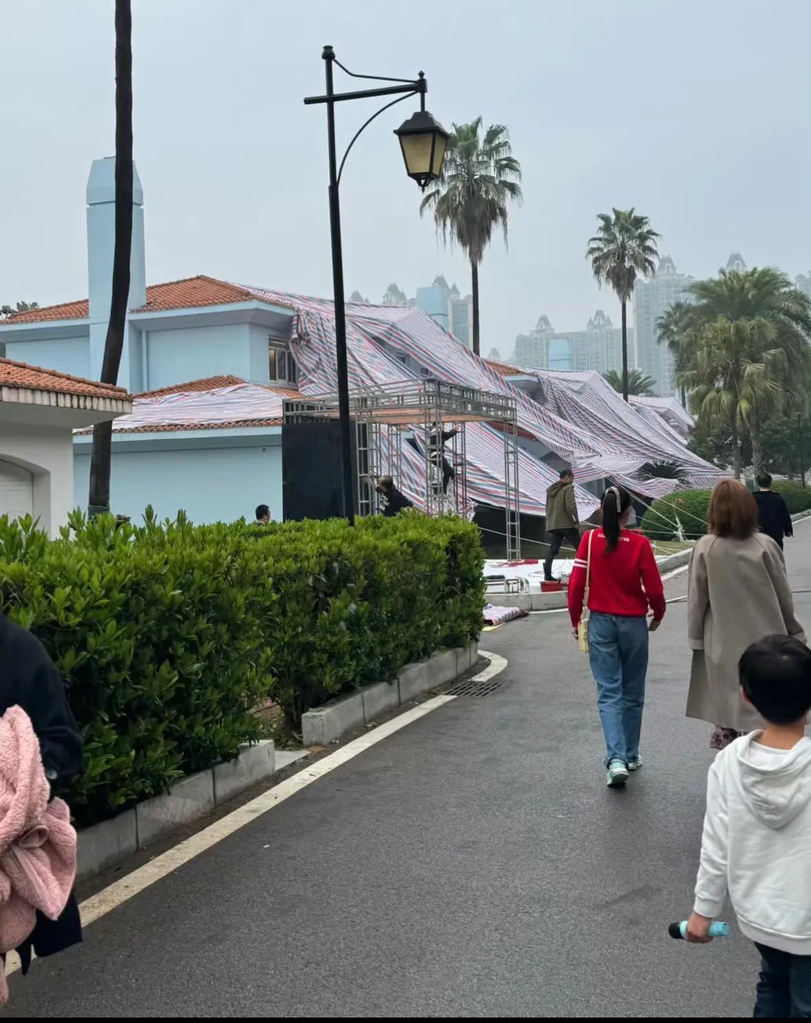 看完乘风姐姐们接连不适的状况，真心替她们揪心！曾沛慈排练时突然流鼻血、咽喉发