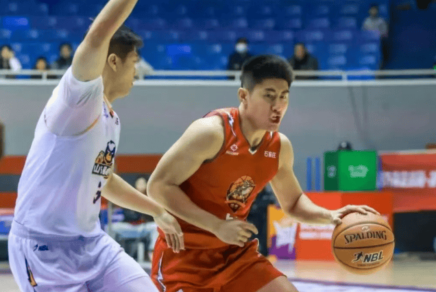 石家庄翔蓝分享球队战报: 主场战胜山东蜜獾, 取得两连胜