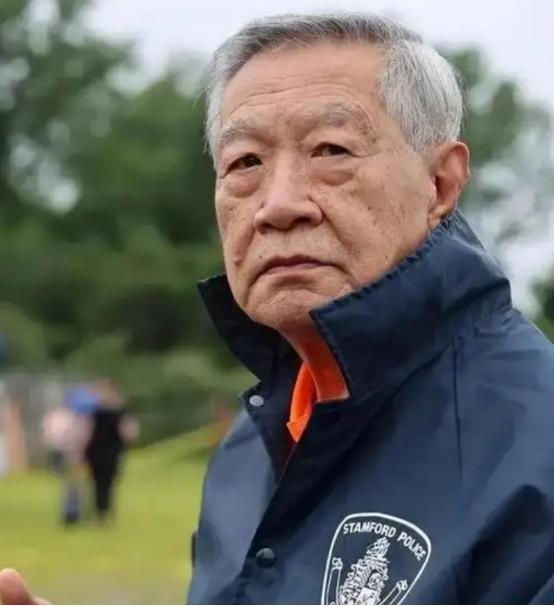 2023年美国联邦法院重锤落下，判定李昌钰伪造证据！昔日风光的“华人神探”金身瞬