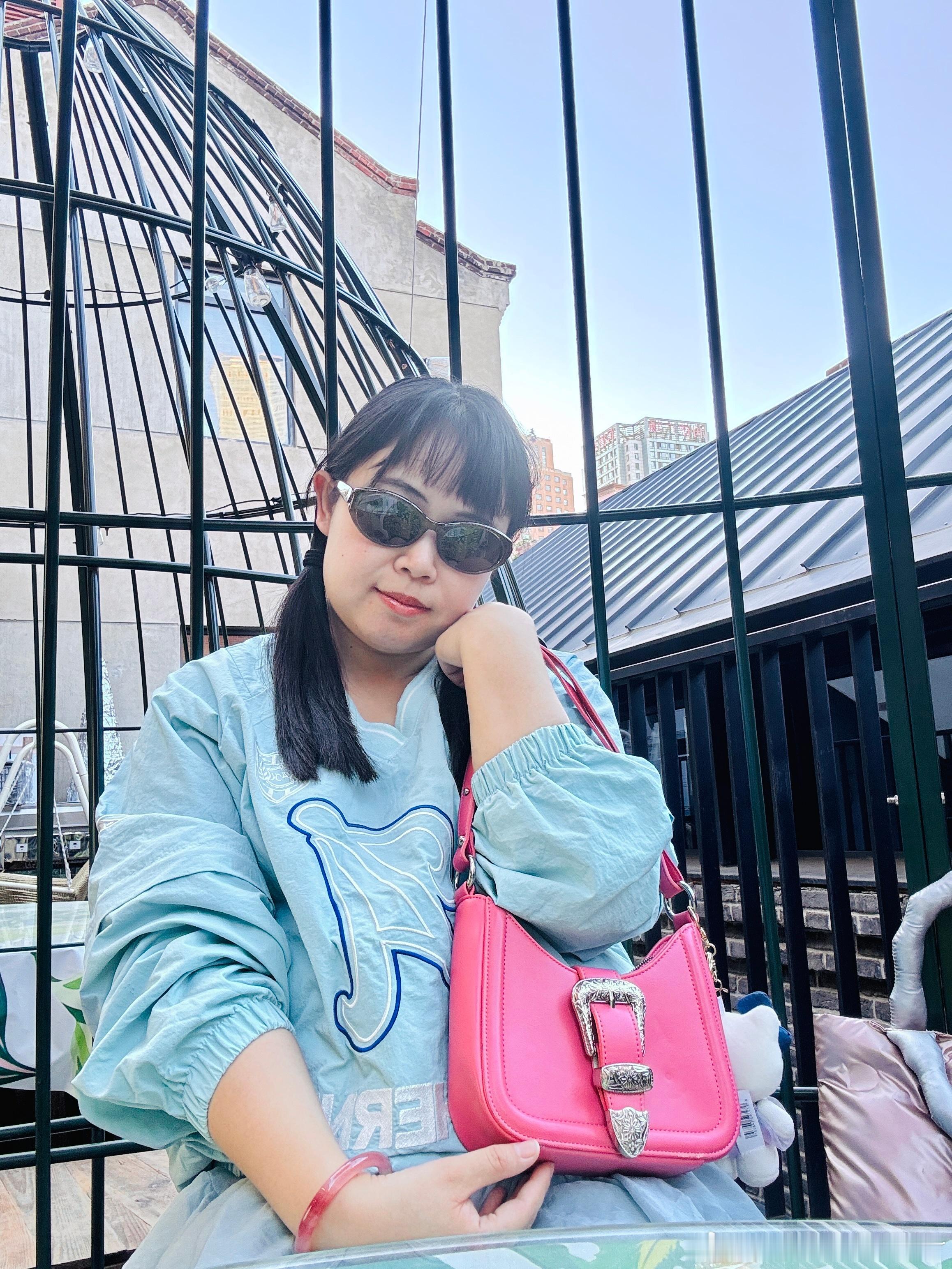 夜晚的东关街🚃挺小资的​​​