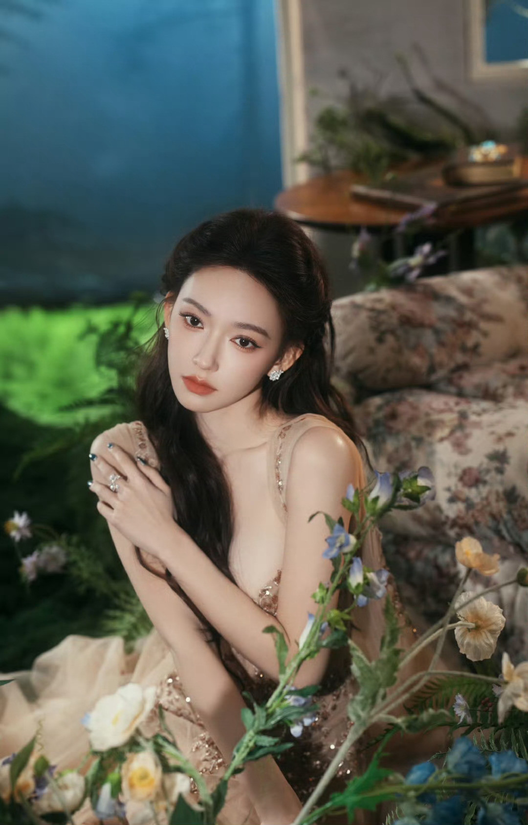 程潇身材很曼妙程潇身材挺性感曼妙啊，她不属于那种骨瘦如柴的，评论区粉丝纷纷不满意