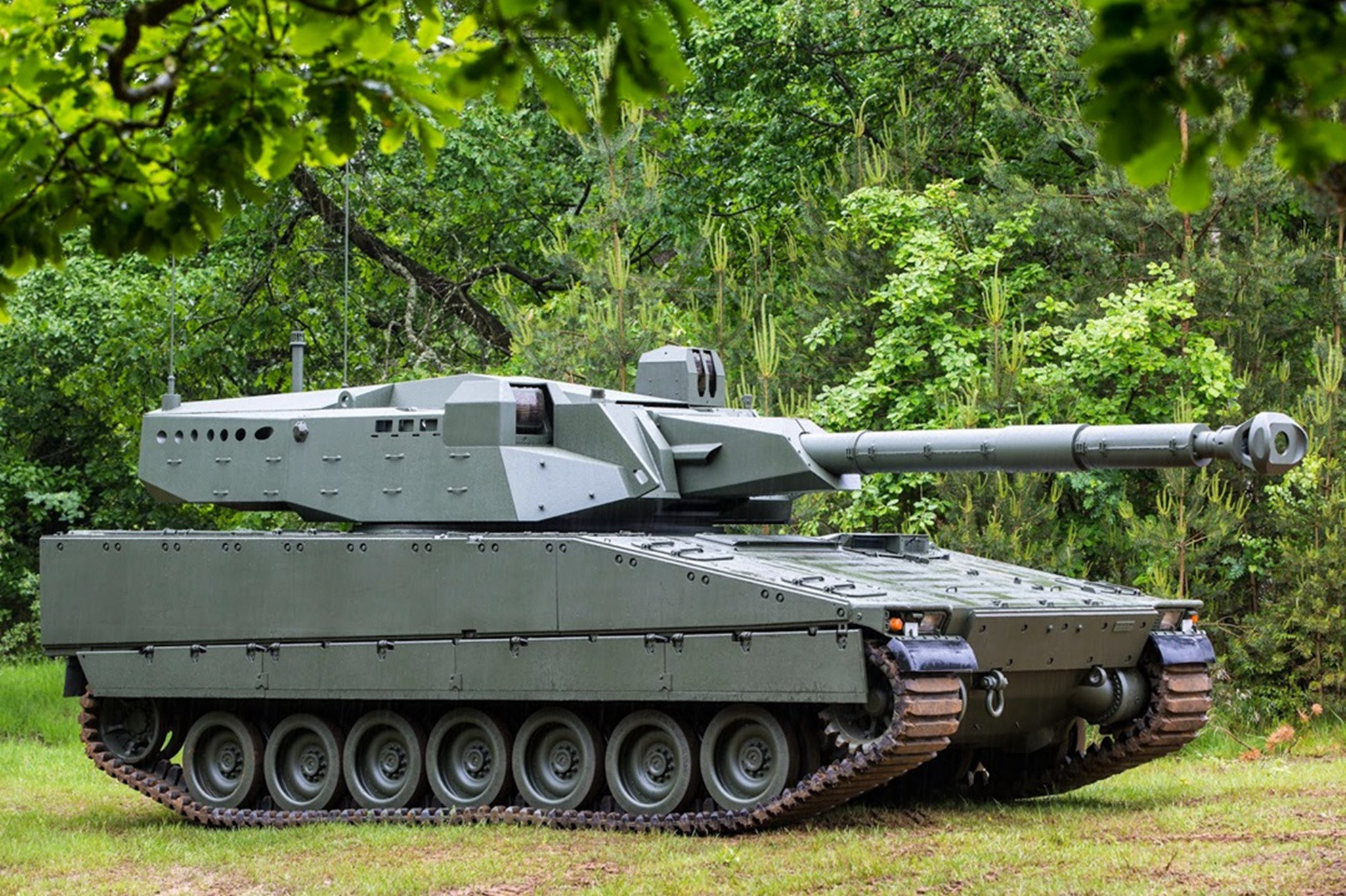 分享圖片：瑞典CV90120/105輕型坦克